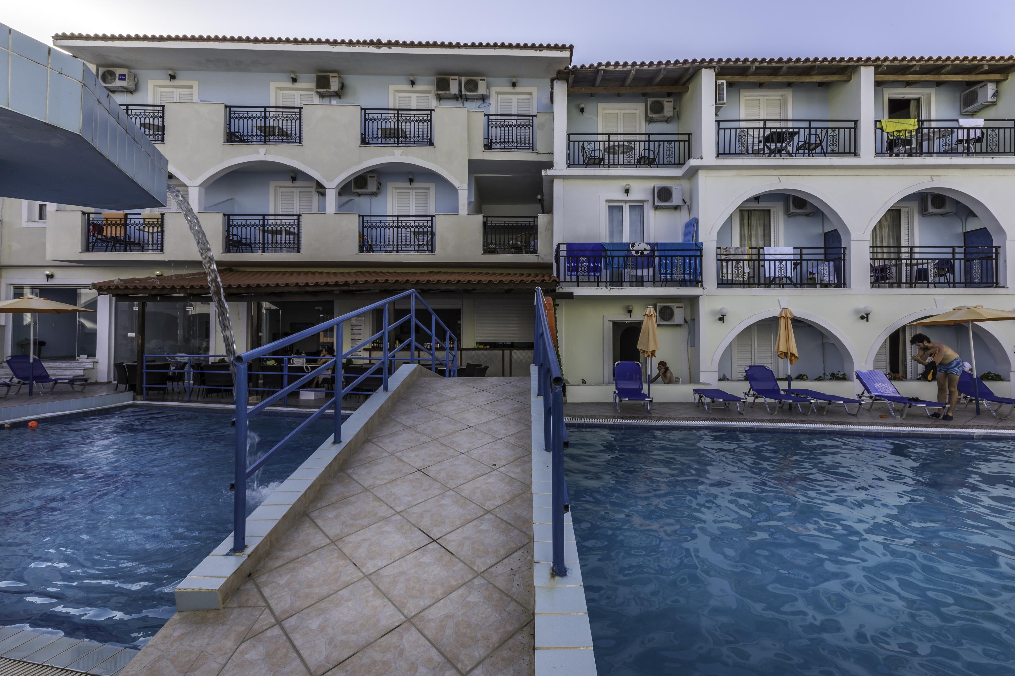 Vossos Hotel Apartments Laganas Exterior foto